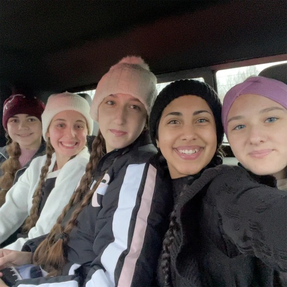 •Meet me• - Picture 7 of 10